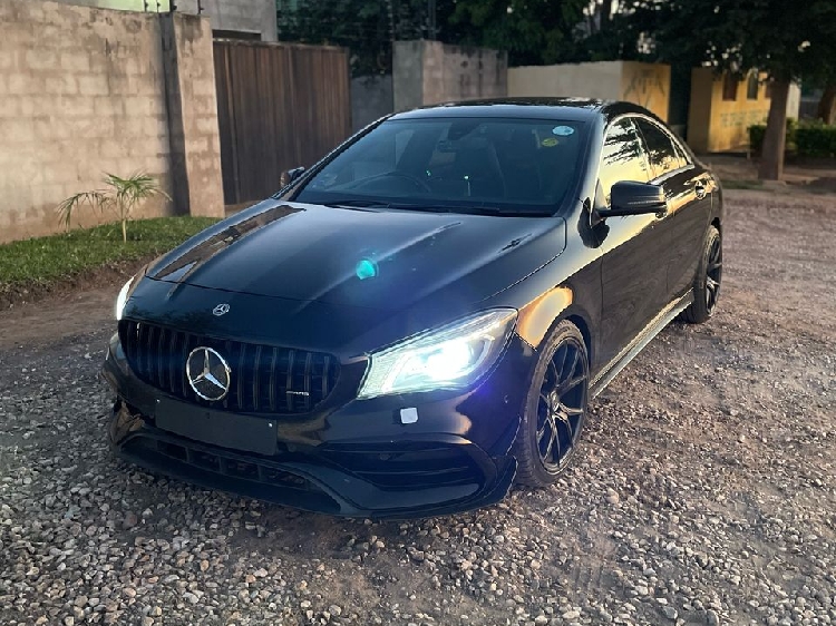 Mercedes-Benz CLA-klasse CLA180