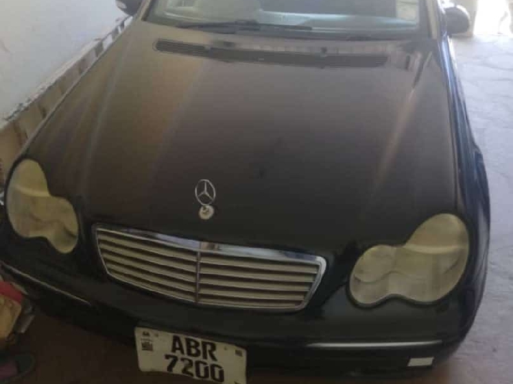 Mercedes-Benz C-Class 240