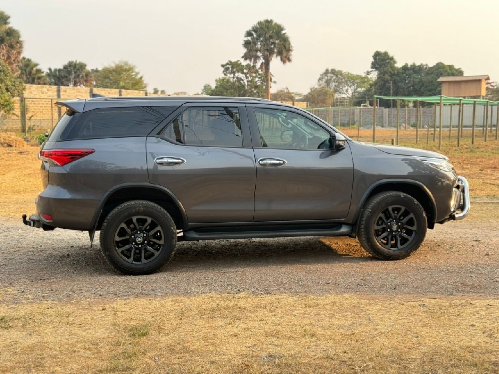 Toyota Fortuner